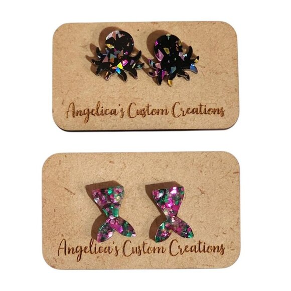 Ocean Whimsy Acrylic Studs Duo - Glittery Black/Pink, 2 Pair - Picture 1 of 1
